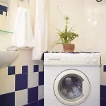 C' Est La Vie Apartment