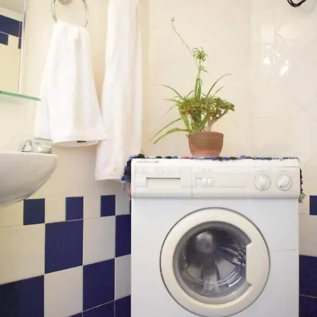 C' Est La Vie Apartment