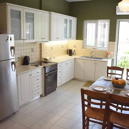 Апартаменты C' Est La Vie *