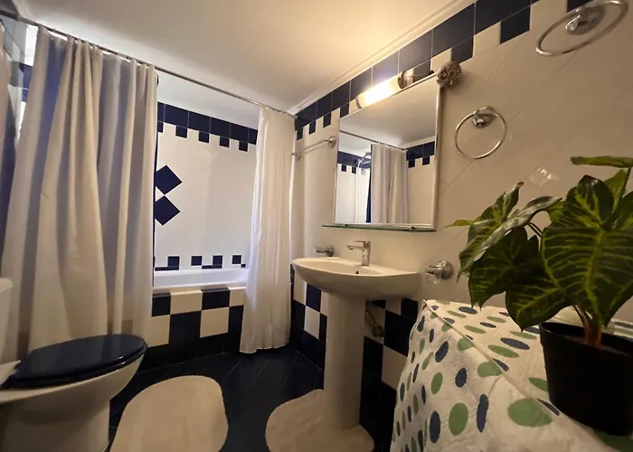 C' Est La Vie Apartment